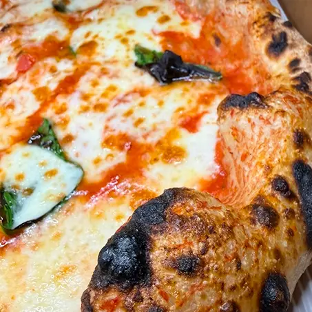 The Piccolo Box wedding pizza
